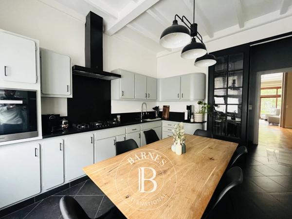 Armentières, Maison de ville 7 Chambres -  242 m² à vendre