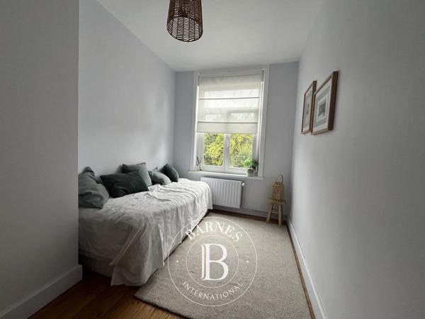 Armentières, Maison de ville 7 Chambres -  242 m² à vendre