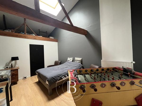 Armentières, Maison de ville 7 Chambres -  242 m² à vendre