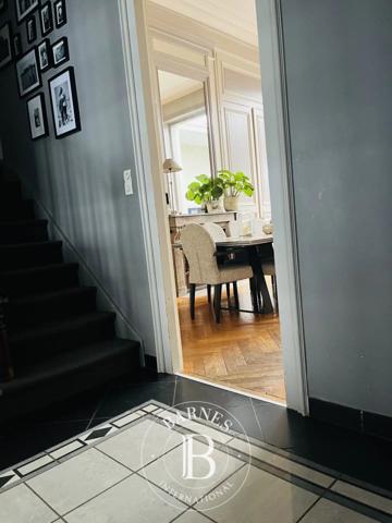 Armentières, Maison de ville 7 Chambres -  242 m² à vendre