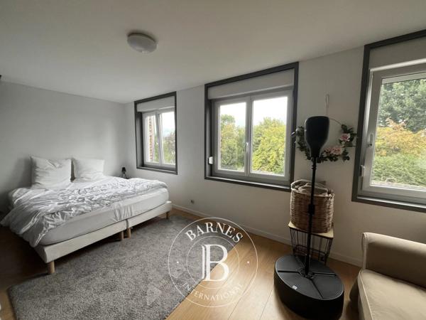 Armentières, Maison de ville 7 Chambres -  242 m² à vendre