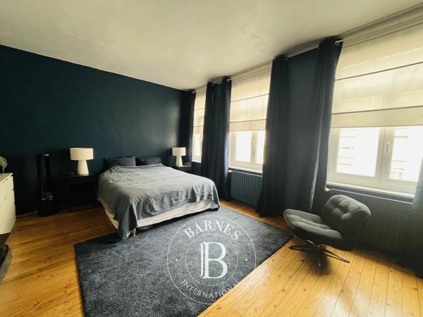Armentières, Maison de ville 7 Chambres -  242 m² à vendre