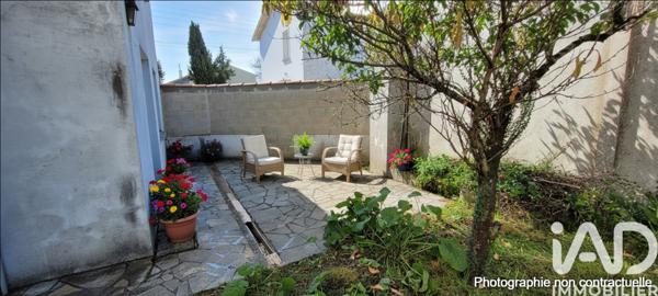 Maison à vendre 6 pièces 149 m² Saint-Jean-d'Angély