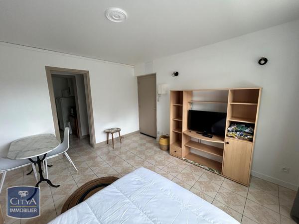 Location appartement Charleville-Mézières (08000) 1 pièce 28.71m²