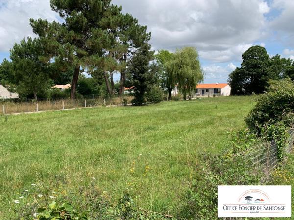 TERRAIN CONSTRUCTIBLE 660 m2