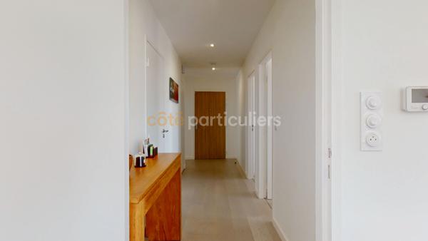 Vente
                Appartement136,92 m² - 4 Pièces -
                    Granville (50400)