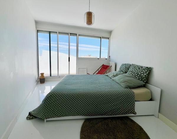 Appartement rénové en dernier étage