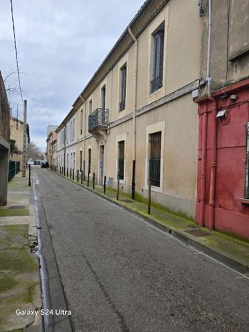 Immeuble Nimes 18 pièce(s) 450 m2 de 10 appartements avec cour intérieure