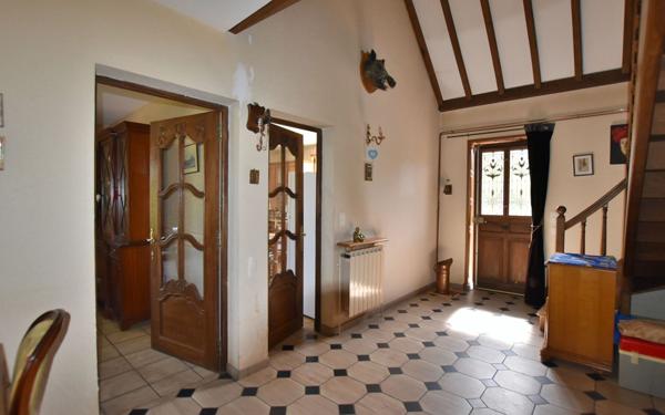 Maison à vendre    5 pièces • 144,60 m2 Commelle-Vernay