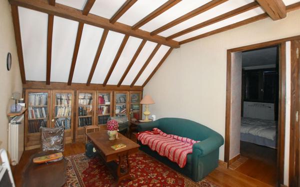 Maison à vendre    5 pièces • 144,60 m2 Commelle-Vernay