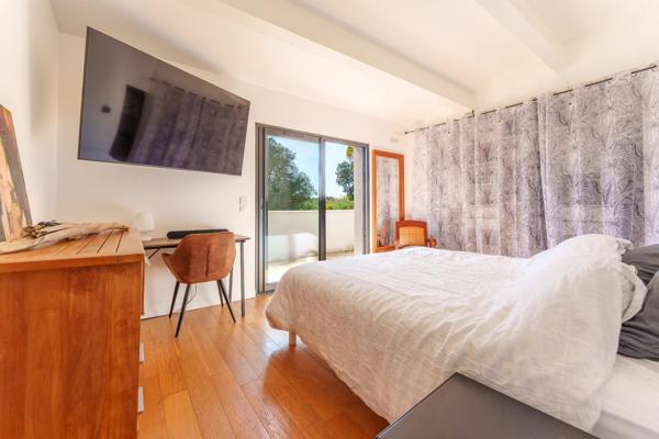Vente Maison de luxe Lattes 6 Pièces 240 m²