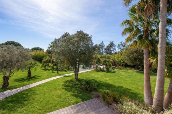 Vente Maison de luxe Lattes 6 Pièces 240 m²