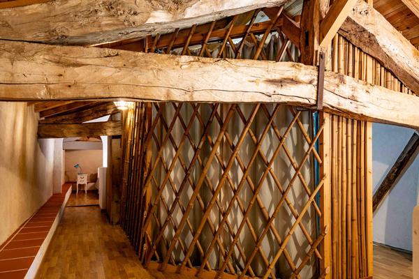 Maison de caractère à Bruniquel idéale réception touristique