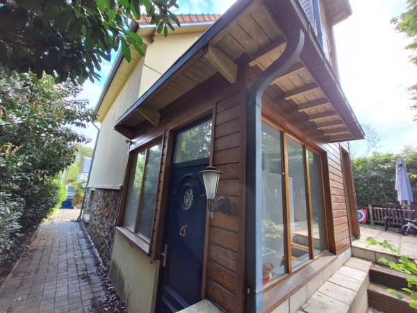 Dpt Yvelines (78), à vendre LA CELLE SAINT CLOUD maison P5