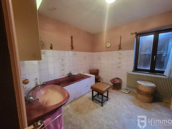 Maison à rénover -133 m² habitables sur 605 m² de terrain