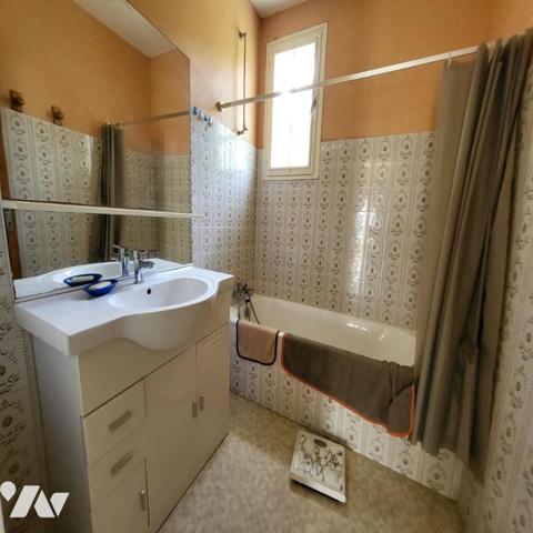 Maison d'habitation à vendre dans le centre de Spézet, Finistère 29