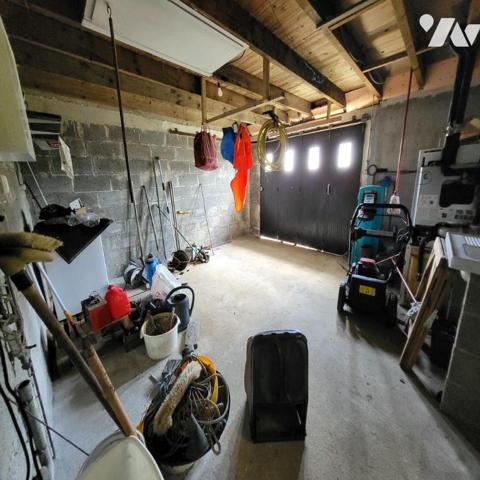 Maison d'habitation à vendre dans le centre de Spézet, Finistère 29