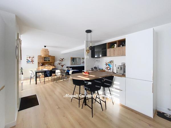 Bédée (35137) Jolie maison familiale 5 pièces + mezzanine avec piscine !