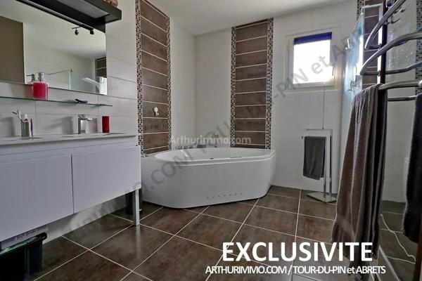 Vente Maison 4 pièces 105 m2 à La Tour-du-Pin