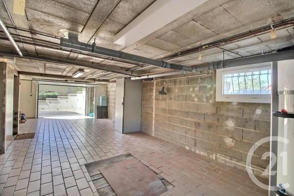 Maison à vendre  5 pièces - 115 m 2   SEZANNE  - 51