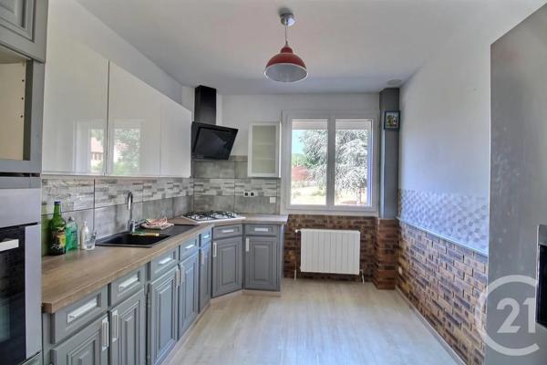 Maison à vendre  5 pièces - 115 m 2   SEZANNE  - 51
