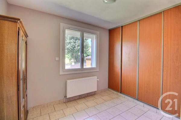 Maison à vendre  5 pièces - 115 m 2   SEZANNE  - 51