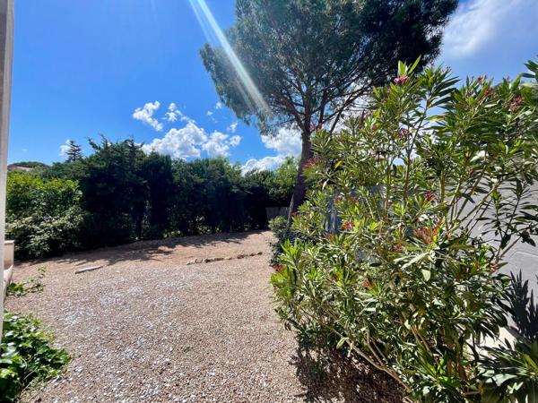 Saint-Raphaël Valescure/centre -T4 35m2 terrasses-jardin 90m2-box fermé+parking-à voir !