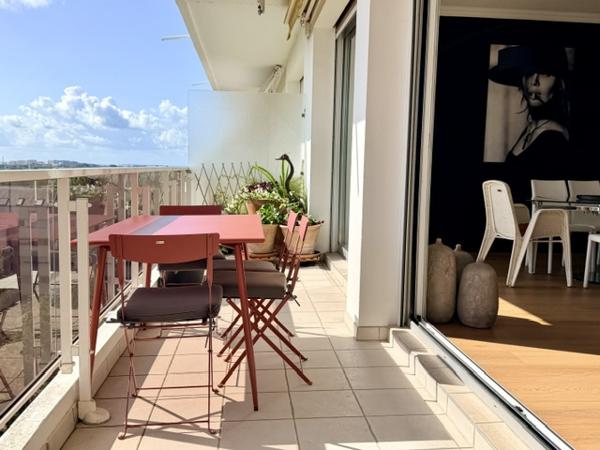DERNIER ETAGE – LA GENETTE EN BORDUE DES PARCS