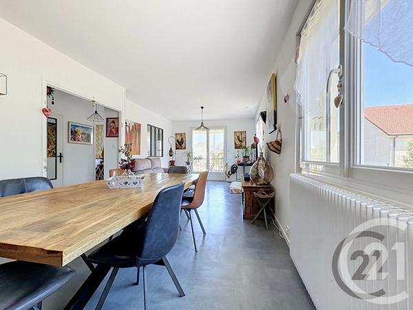 Maison à vendre  5 pièces - 89 m 2   VITTEL  - 88