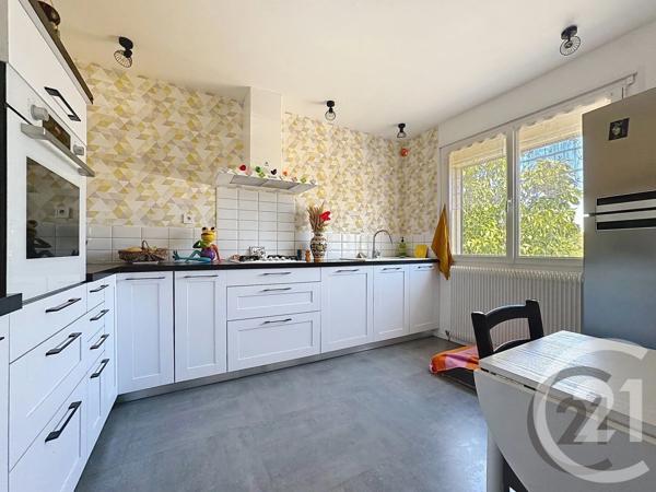 Maison à vendre  5 pièces - 89 m 2   VITTEL  - 88