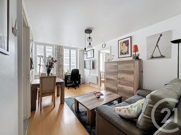 Appartement F2 à vendre  2 pièces - 48 m 2   VITTEL  - 88
