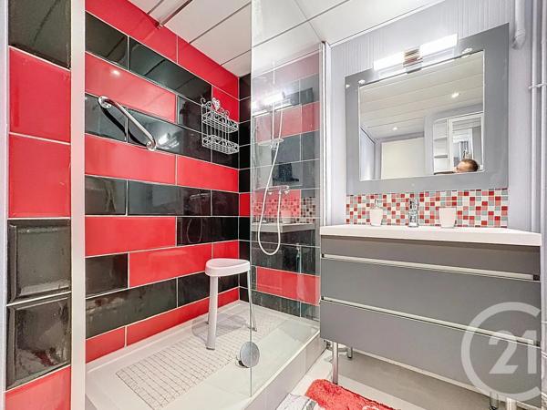 Appartement F2 à vendre  2 pièces - 48 m 2   VITTEL  - 88