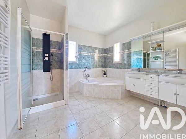 Maison à vendre 6 pièces 121 m² Lamothe-Montravel