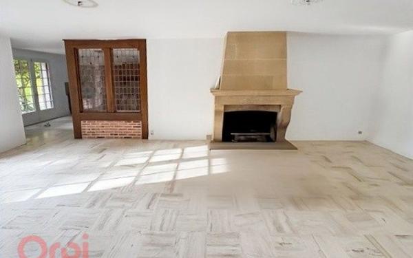 Maison à vendre    5 pièces •  Salbris