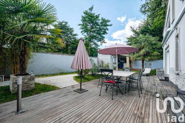 Maison à vendre 9 pièces 304 m² La Queue-en-Brie