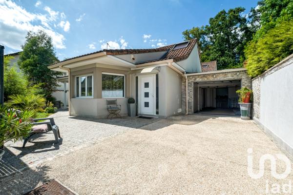 Maison à vendre 9 pièces 304 m² La Queue-en-Brie