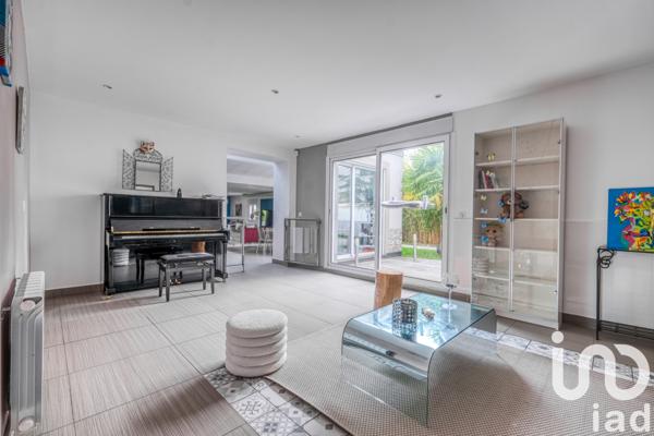 Maison à vendre 9 pièces 304 m² La Queue-en-Brie