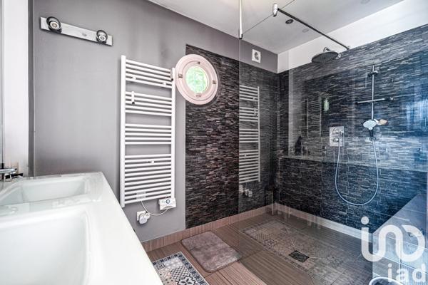 Maison à vendre 9 pièces 304 m² La Queue-en-Brie