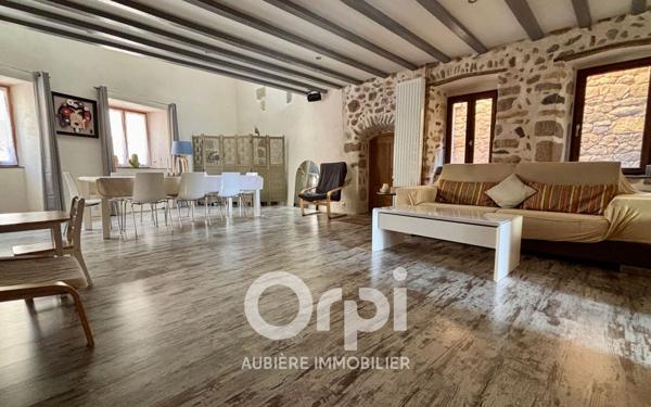 Maison à vendre    7 pièces • 200 m2 Montpeyroux