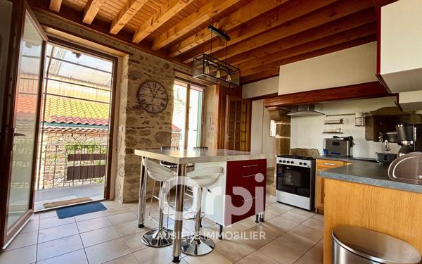 Maison à vendre    7 pièces • 200 m2 Montpeyroux