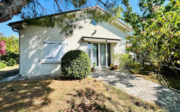 Maison à vendre    4 pièces •  Royan