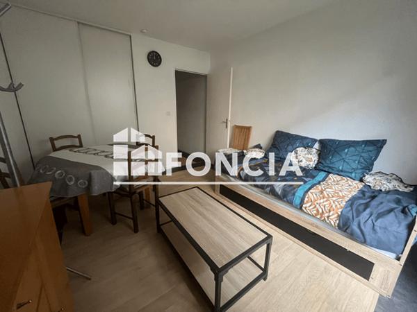 Location Studio meublé 19.47 m² - 12 RUE LAMARTINE Agen 47000