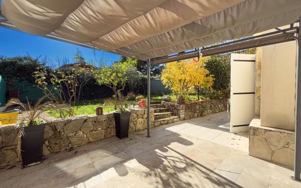 Maison à vendre    5 pièces • 110 m2 Mougins