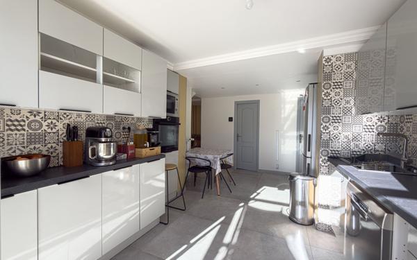 Maison à vendre    5 pièces • 110 m2 Mougins