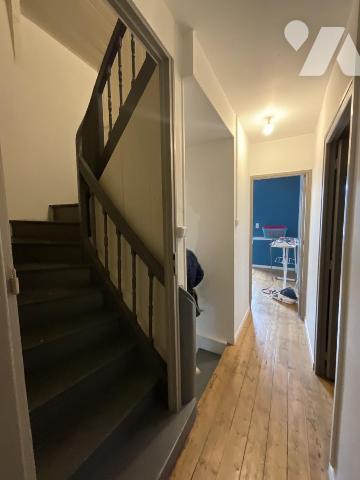 TRIGAVOU - Local commercial + Maison