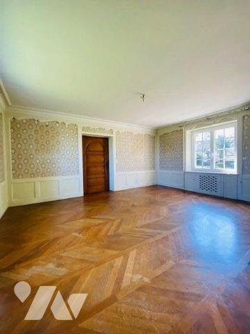 A Vendre à Perros-Guirec (22700) en Côtes-d'Armor (22), maison ancienne de caractère, d'une sur...