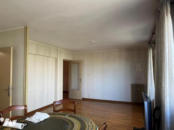 DIJON, appartement T5 secteur JOFFRE-STALINGRAD