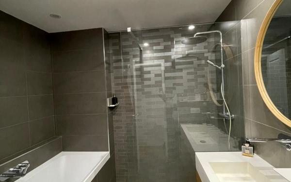 Appartement à vendre    3 pièces • 69 m2 Lyon 3