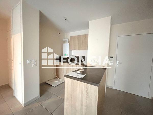 Location Appartement 2 pièces 39.76 m² - 1 RUE DU DOCTEUR PIERRE BAZIN Voiron 38500