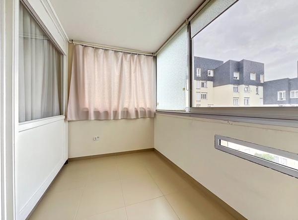Vente                                                      Appartement
                        
                     4 pièces                      77 m2                     à Boissy-Saint-Léger